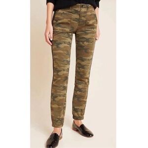Sanctuary X Anthropologie Green Camouflage Stretch Pants w/side stripes Sz. 26